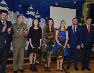 Statuetka „Wyróżnienie Gminy Zagnańsk” dla starosty kieleckiego Michała Godowskiego