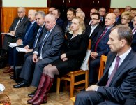 Uroczysta sesja na Św. Krzyżu 
