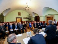 Uroczysta sesja na Św. Krzyżu 