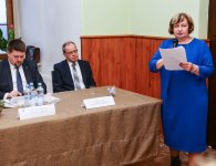 Uroczysta sesja na Św. Krzyżu 