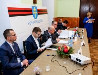 Uroczysta sesja na Św. Krzyżu 