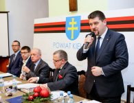 Uroczysta sesja na Św. Krzyżu 