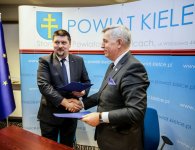 Podpisanie listu intencyjnego pomiędzy powiatem kieleckim a powiatem słupskim