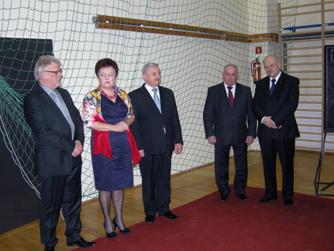 Studniówka w Chmielniku